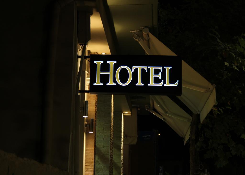 Hotel George Kalamata Zewnętrze zdjęcie